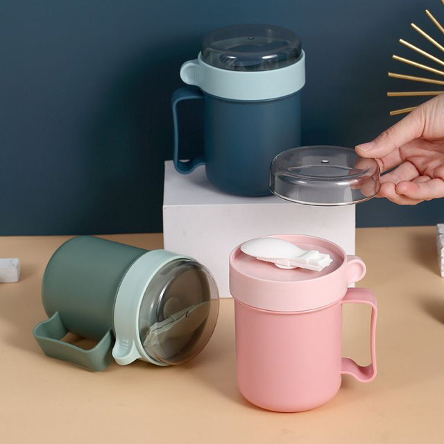 500ml Camping Portable Breakfast Mug Outdoor Plastic Creative Food Cup Mug with Lid and Foldable Spork