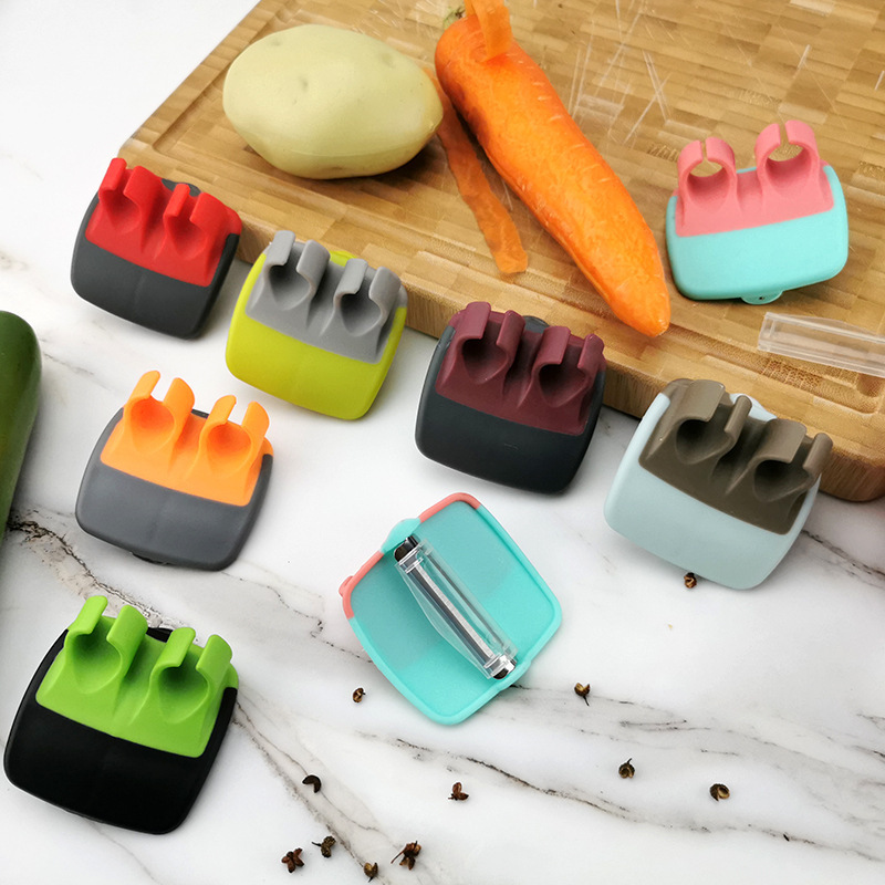 Stocked Cheap Innovative Plastic Kitchen Gadgets Tools Small Mini Smart Creative Fruit Vegetable Finger Peeler