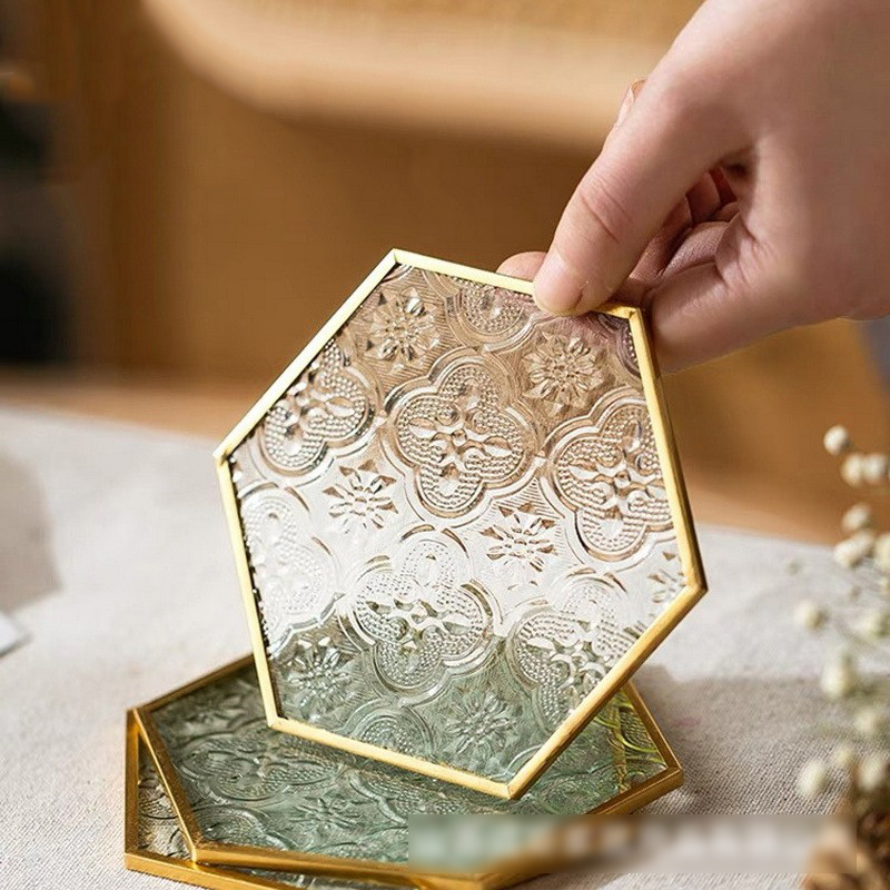 Wholesale Luxury Clear Glass Coaster with Gold Rim Non-slip Hexagon Milk Coffee Cup Mats Heat Resistant Reusable Coaster