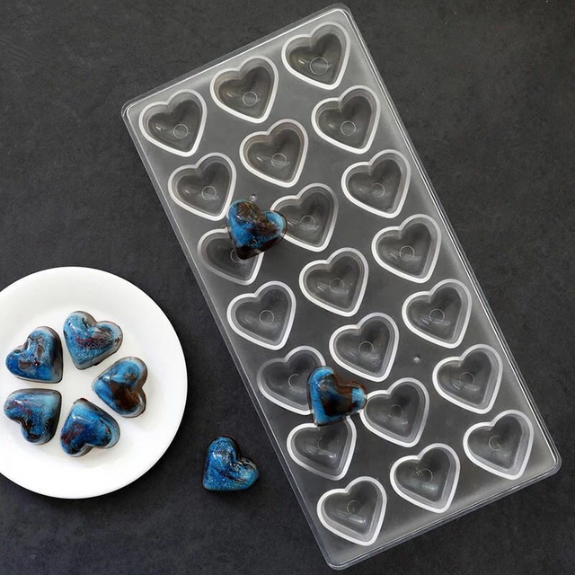 Wholesale 21 Cavity Sweet Love Heart Shaped Plastic Ps Mould Chocolate Mold for Baking