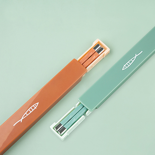Reusable Orange Green Color Heat Resisting PET Fiberglass Food Sushi Chopsticks with Exquisite Case for Gift