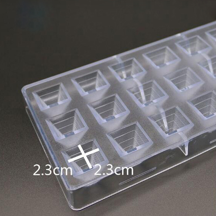 21 Cavity Pyramid Fan Triangle Shaped Plastic Pc Polycarbonate Mould Chocolate Mold for Baking Candy
